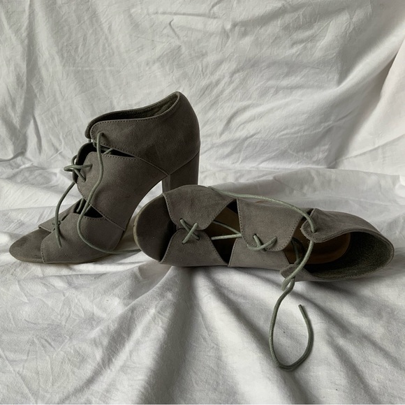 New Look UK brand gray block suede heels 8,5 (39eu) size - Picture 9 of 10